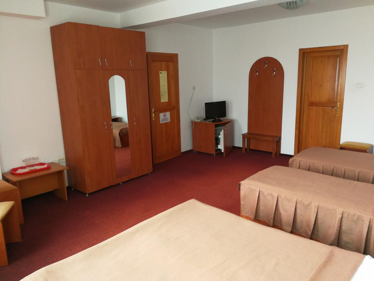 Hotel Lotus Arad Exterior photo